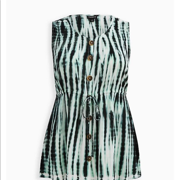 Green Tie Dye Textured Stretch Rayon Button Front Tank - Picture 6 of 7